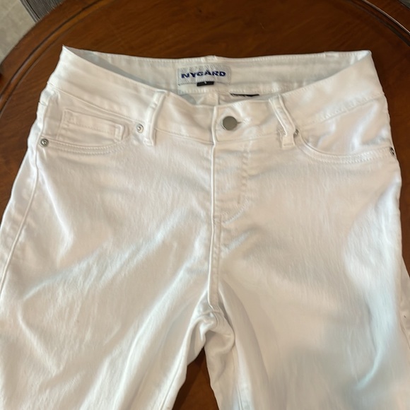 Nygard Like new 3/4 length Cotten jeans! - Picture 3 of 3